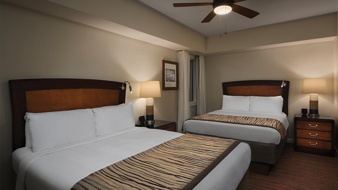 Guest Bedroom (2-Bedroom Villa)